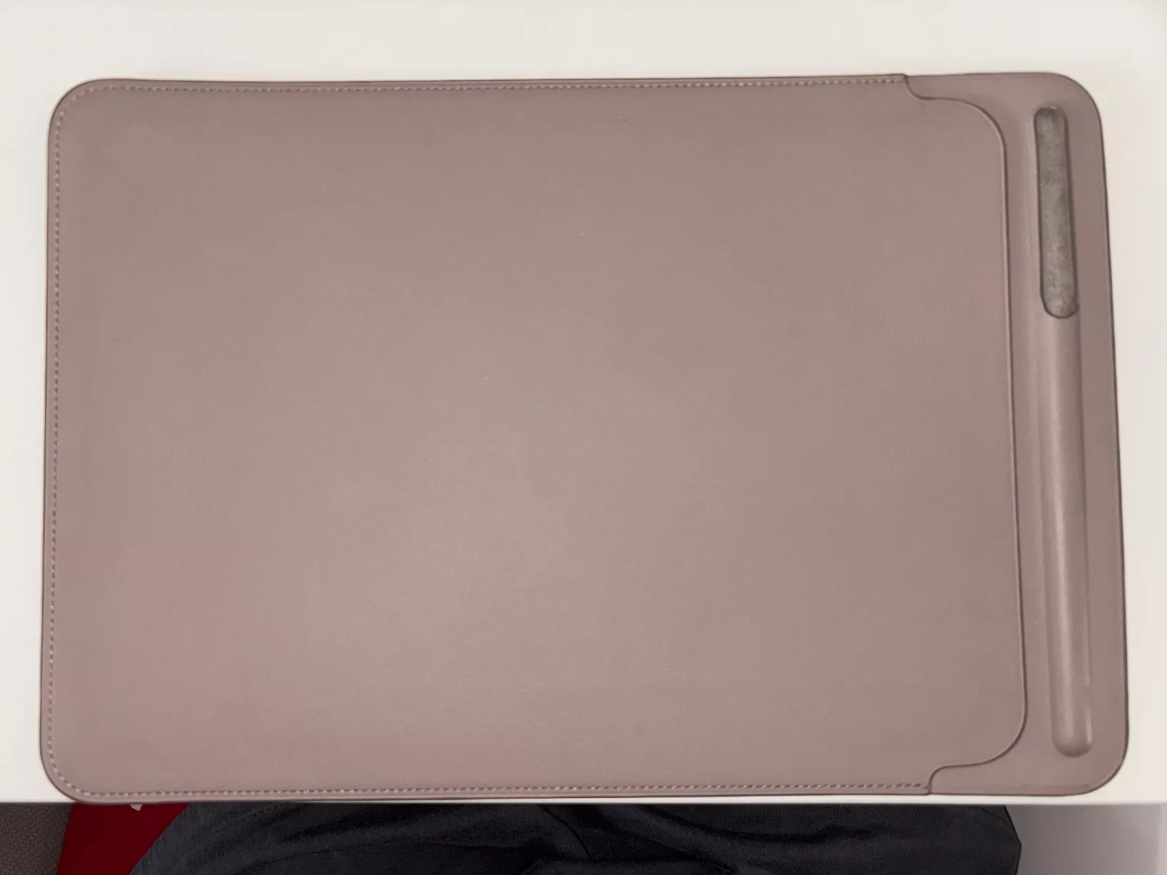 Apple Covers & Borse: Apple iPad Hülle – Usato da Embrach venduto da eik_y9bw
