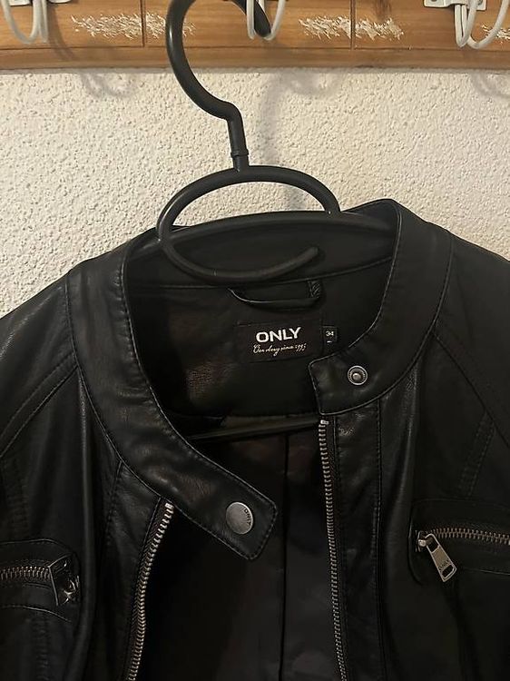 Vestes: Diverse Übergangs/ Leder Jacken – D'occasion à Schötz par Ninawyss99 3