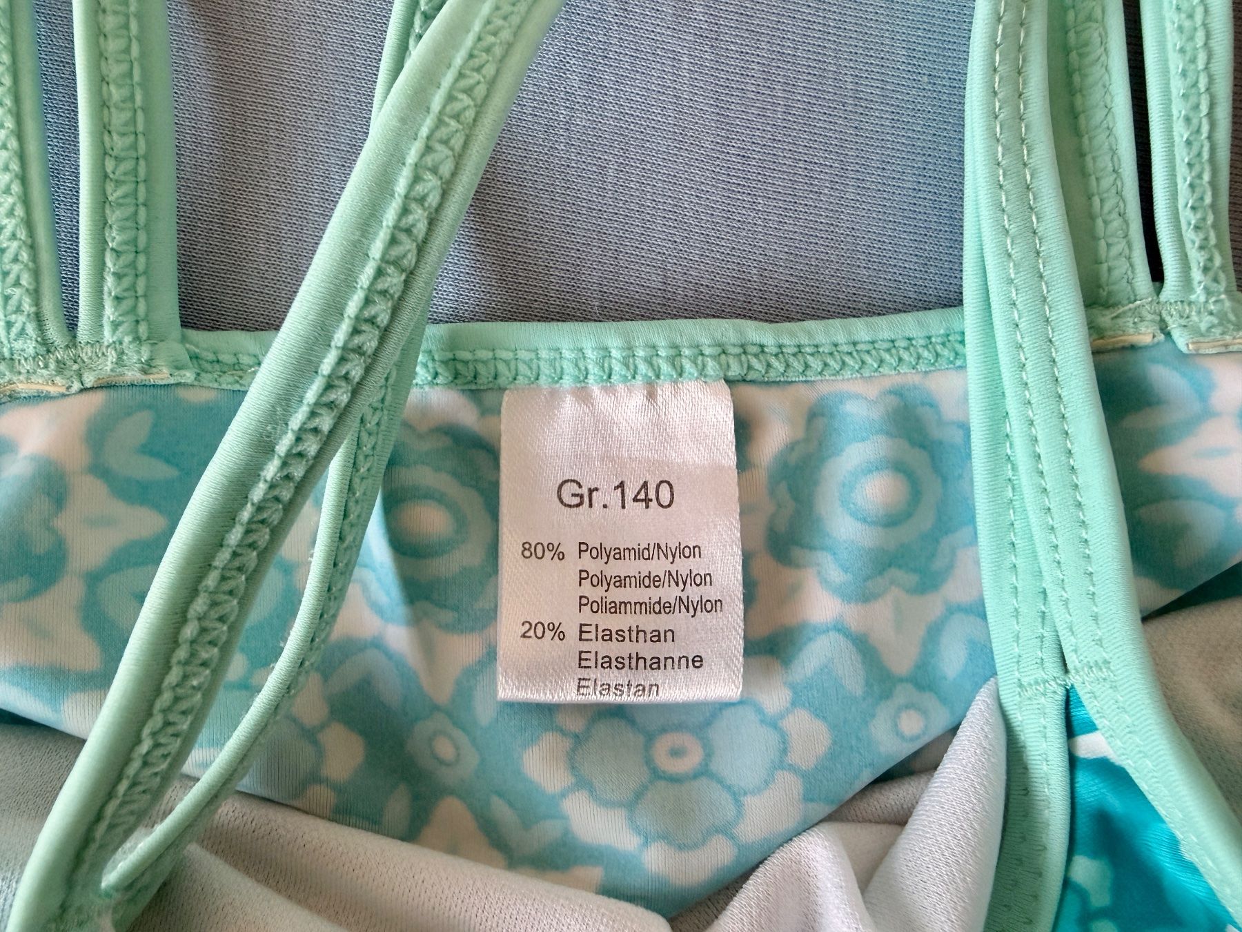 Badekleider & Bikinis: Badeanzug Mädchen, Gr. 140 – Gebraucht aus Cham von CarmenBu 2