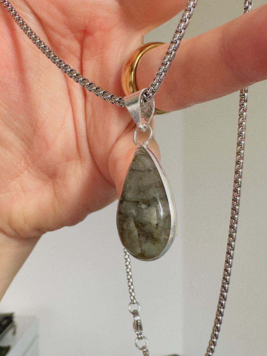 Catenine: Fashionable labradorite necklace – Nuovo e nell'imballaggio originale da Genève venduto da AGBERG 6