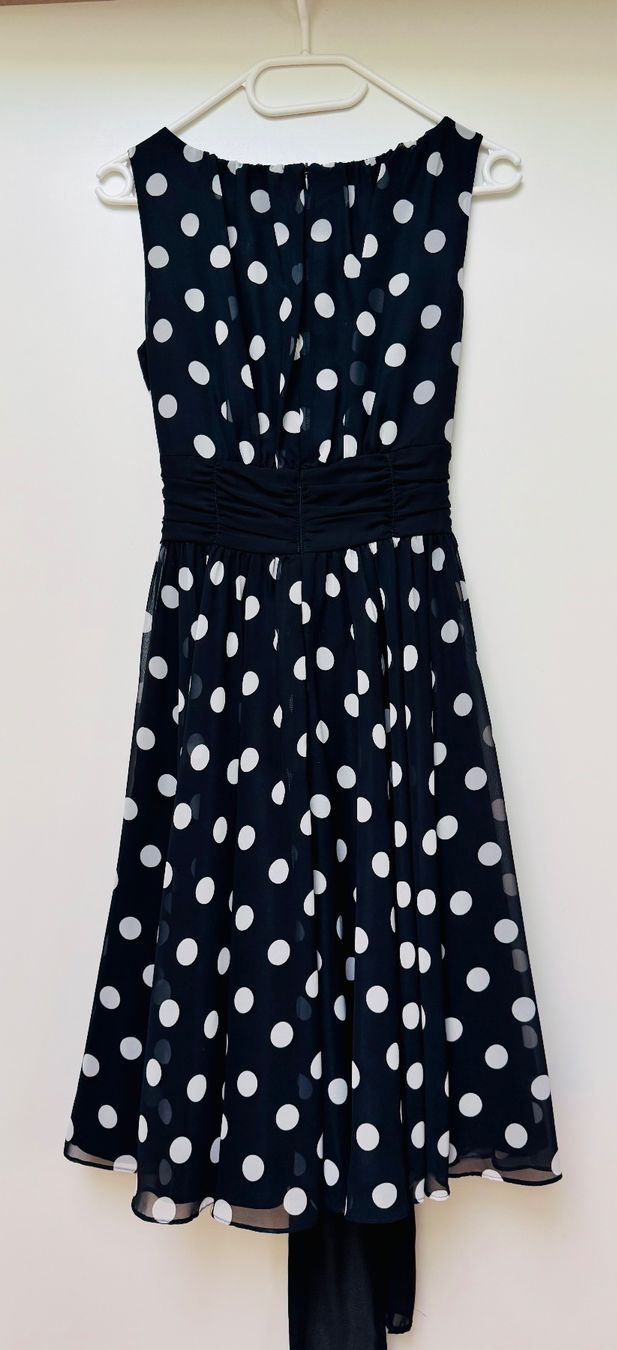 Vestiti: Swing Sommerkleid mit Polkadots Grösse 34 – Nuovo (secondo la descrizione) da Schüpbach venduto da 2ndHandRose 1
