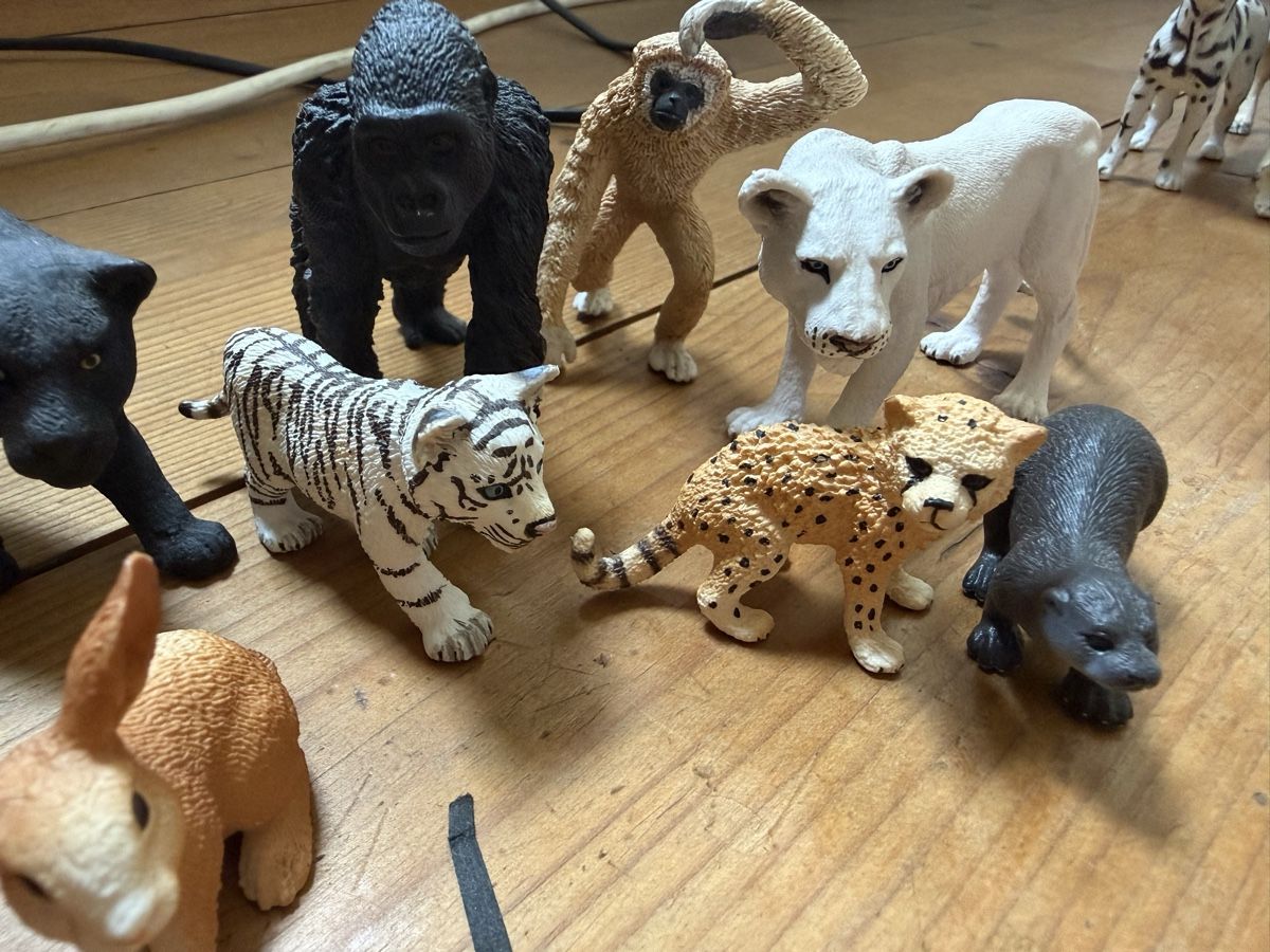 Schleich Statuette: 28 Schleich Tiere – Usato da Zürich venduto da zuerich16 8