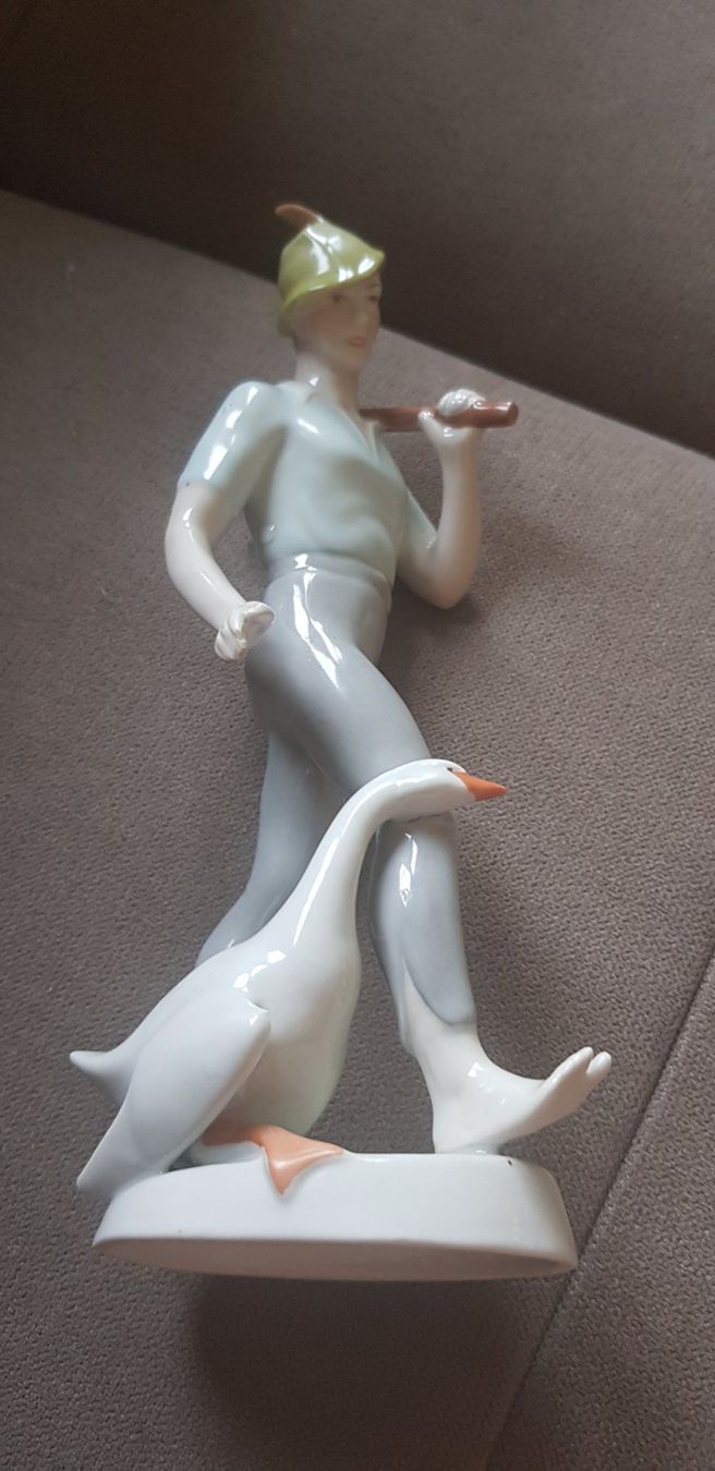 Statuette: Porzellan Figur Mann mit Gans – Usato da Gutenswil venduto da ghekko88 9