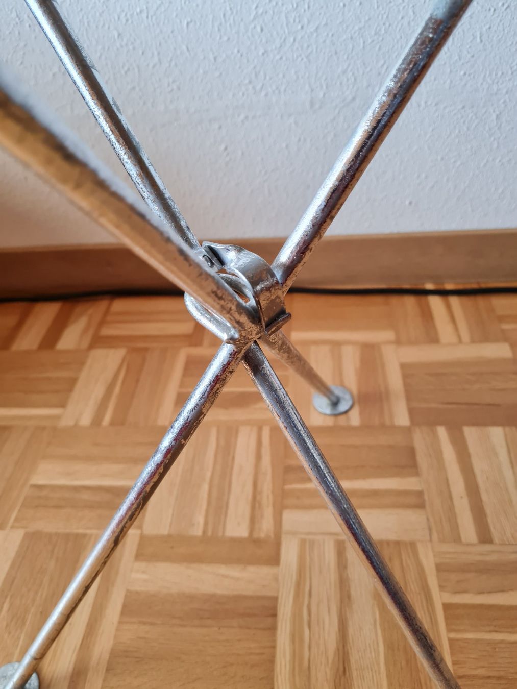 Kare Tavoli: Beistelltisch von KARE Design – Usato da Maur venduto da Tashi010 4