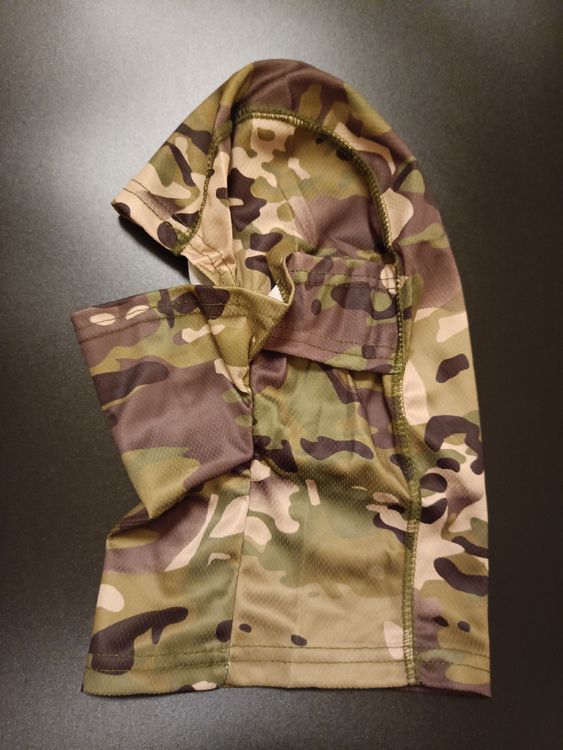 Passmontagna & Scaldacolli: Camouflage Sturmhaube – Nuovo e nell'imballaggio originale da Wilen b. Wollerau venduto da Pre-stove