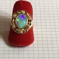 Massiver Gold Opal Ring