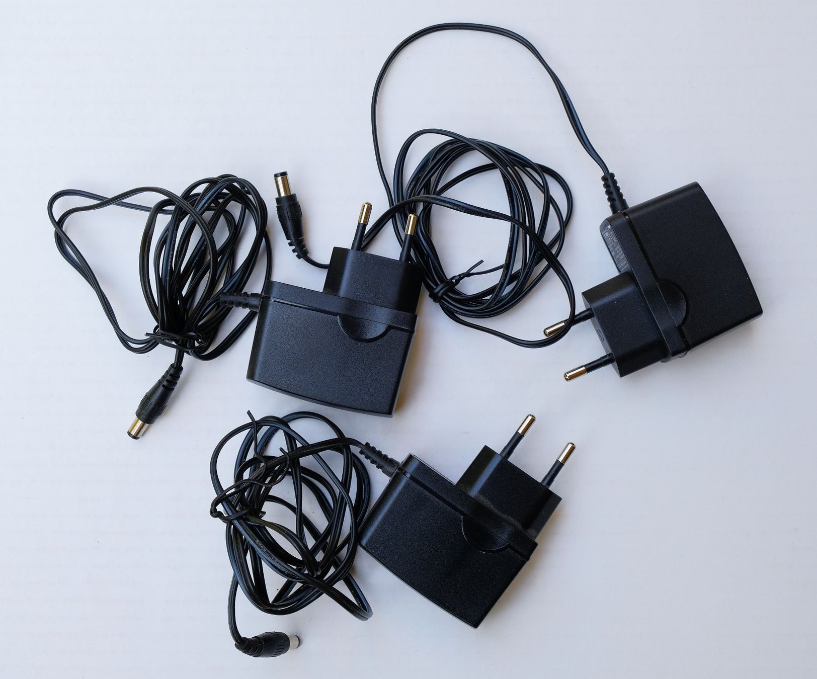 TP-Link Hubs & Switches: Lot de switch réseau 1 Gbit TP-Link – Gebraucht aus Petit-Lancy von sashokv36 2