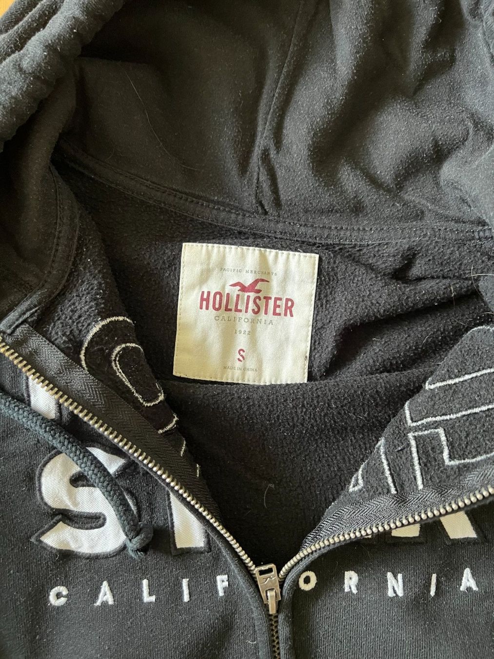 Hollister Jacken: Hoodie von Hollister – Gebraucht aus Maschwanden von joho04 1