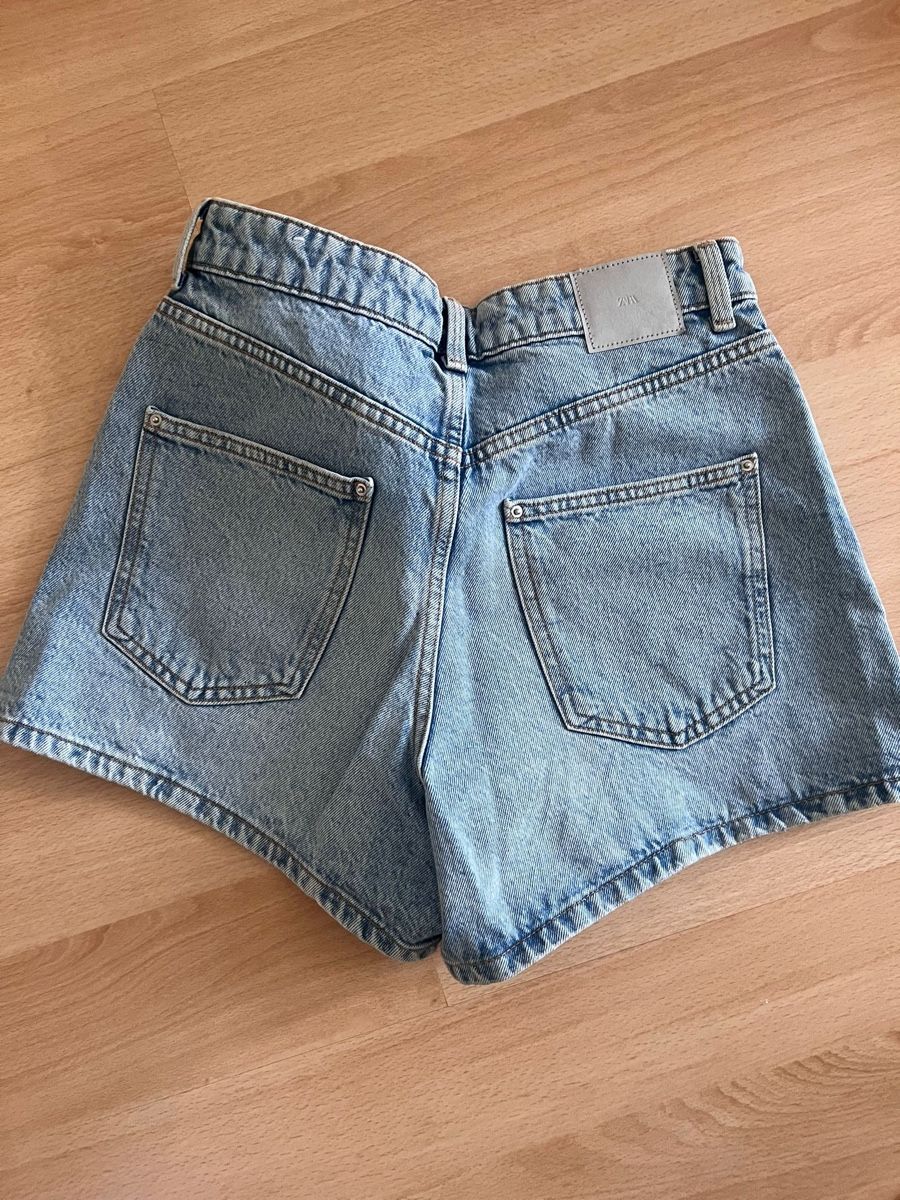 Zara Jeans: Short en jean Zara, taille 36 – Usato da Hauterive NE venduto da Lipal 1