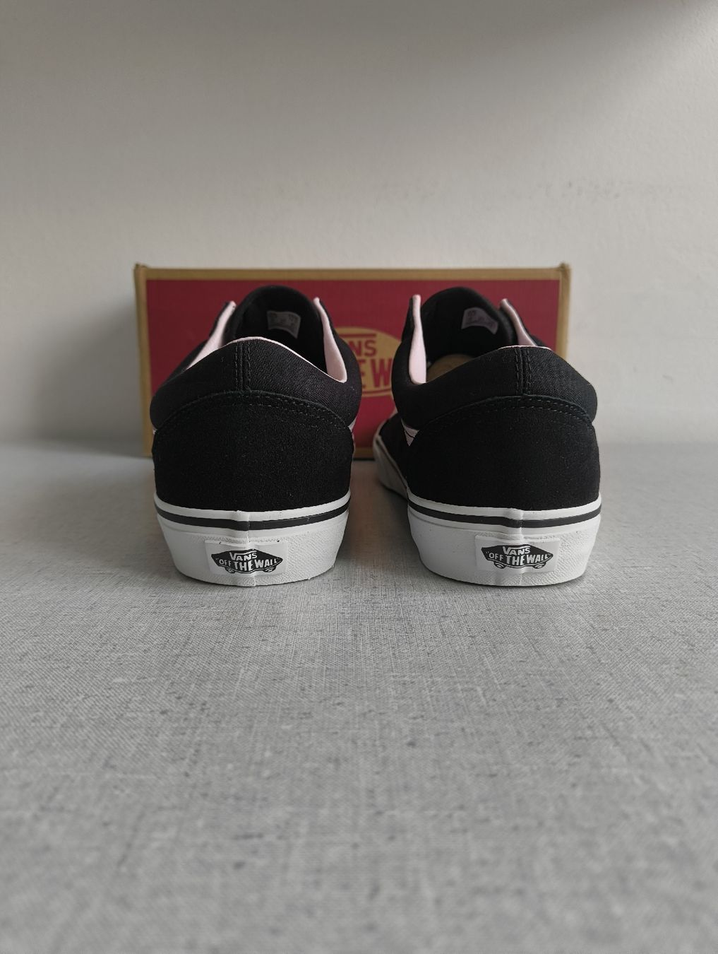 Vans Chaussures hommes: Vans Old Skool,  Grösse 44 neu mit Box – Neuf avec emballage d'origine à Uitikon Waldegg par PJLS1 3