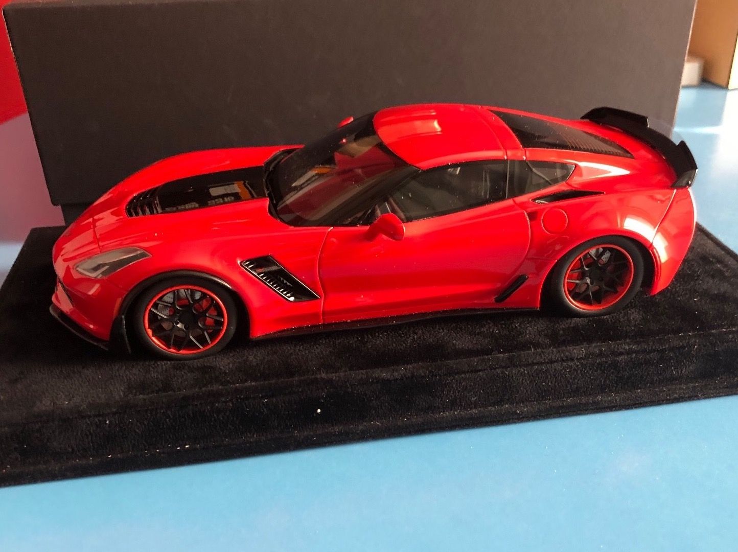 GT Spirit Modellini d'auto: Chevrolet Corvette C7 1/18 – Nuovo e nell'imballaggio originale da Obergösgen venduto da Camaro_zl1