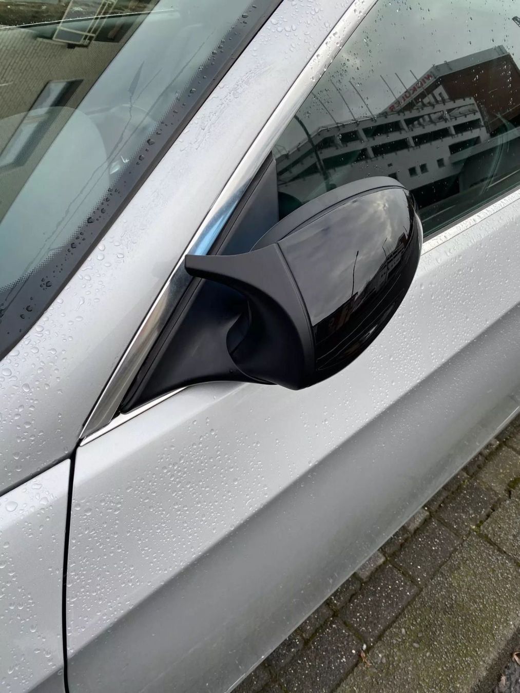 Tutti pezzi di ricambio auto: BMW E80-E93 Schwarz M Look Spiegelkappen – Nuovo e nell'imballaggio originale da Volketswil venduto da Willis-Autoteile 5