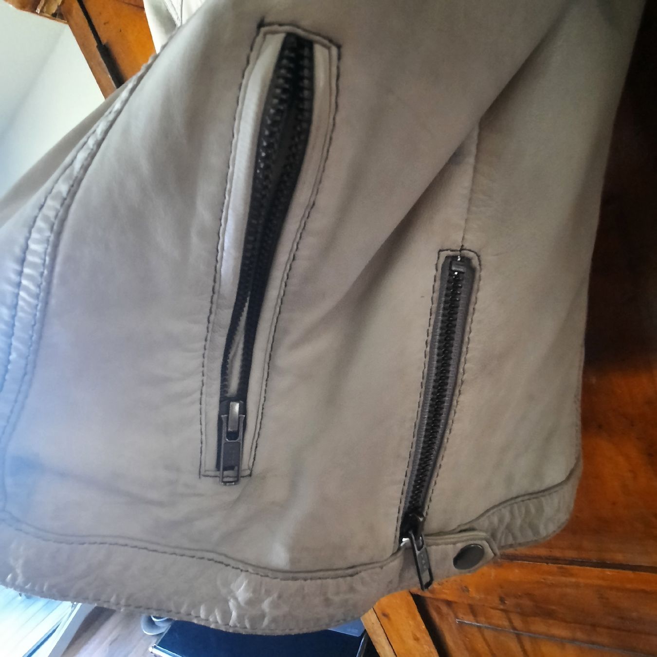 Jacken: Damen Lederjacke Sissy-Boy Grösse M – Gebraucht aus Mönchaltorf von Espressina 4