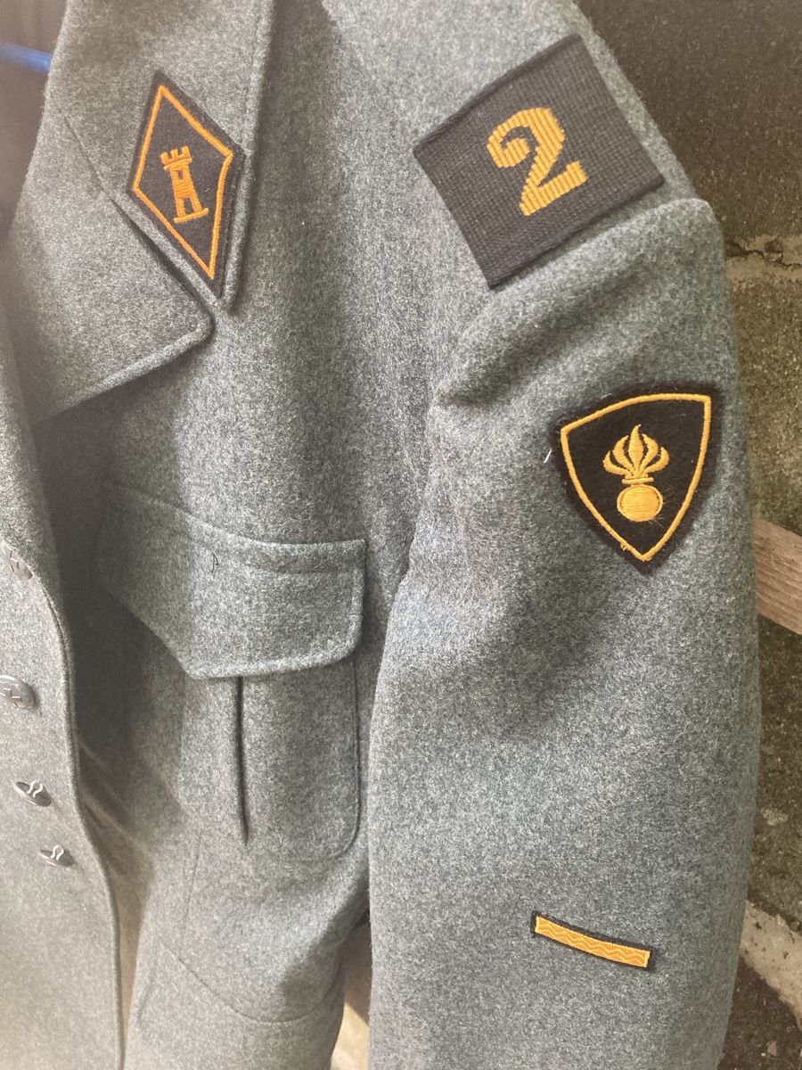 Schweizer Armee Uniformen: Uniforme Garde Fort – Gebraucht aus Bussigny von JPS06 2