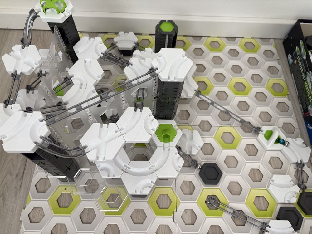 Ravensburger Jouets: Ravensburger Gravitrax Starterset + 2 Erweiterungen – D'occasion à Hunzenschwil par Dudi55 2