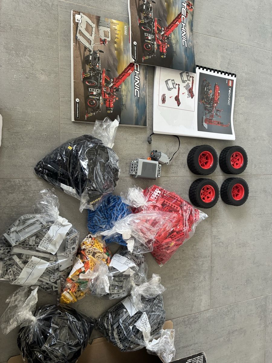 Lego Kit di costruzioni: Lego Technic 42082 rough terrain crane – Usato da Luzern venduto da Flip_ 2