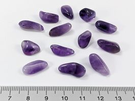 Amethyst kleine Trommelsteine aus Uruguay 13 bis 17mm 13Stk.