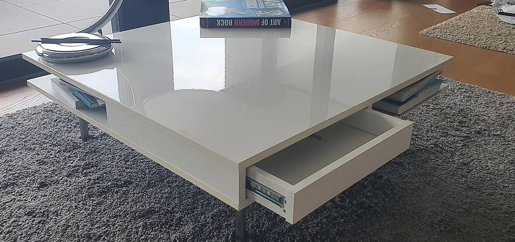 Tables: Tavolino IKEA – D'occasion à Bissone par GillyParis75