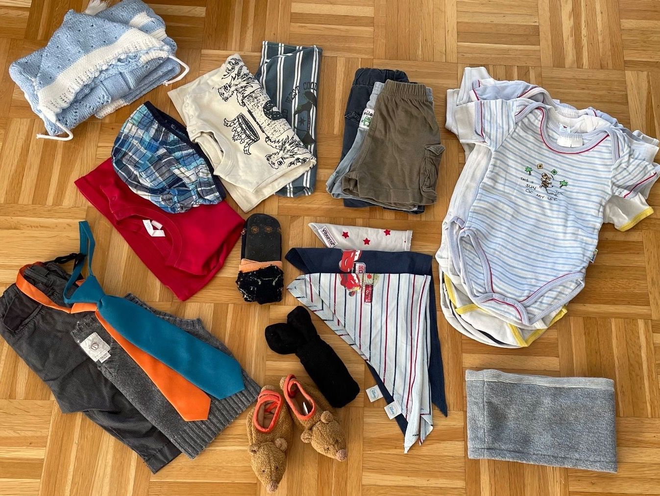 Lotti & Set di vestiti: Kleiderpaket Kleider Set Gr. 74 – Usato da Rüfenacht BE venduto da lavok 7