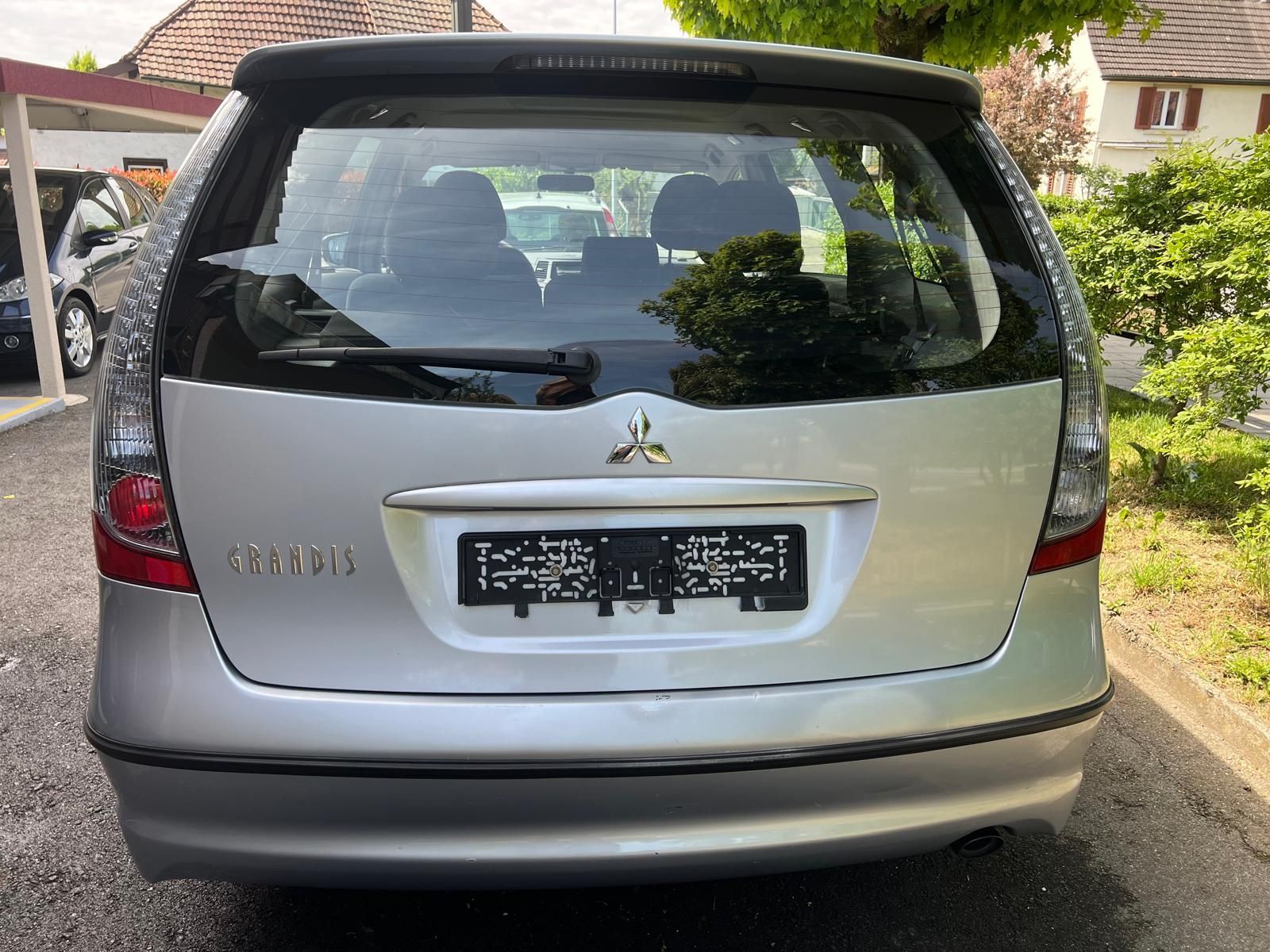 Mitsubishi Automobili: Mitsubishi Grandis 2,4l 7Plätzer – Usato da Lostorf venduto da gro_bq9w 3