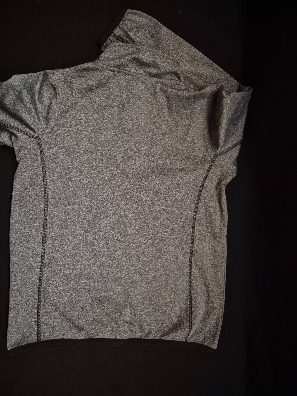 Pullover & Sweatshirts: 2er-Set Midlayer/Ski-Langarmshirt – Gebraucht aus Winterthur von Butzel 2