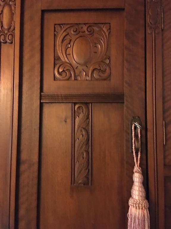 Credenze: Credenza da salotto vintage  – Usato da Gudo venduto da ele_7h2r 2