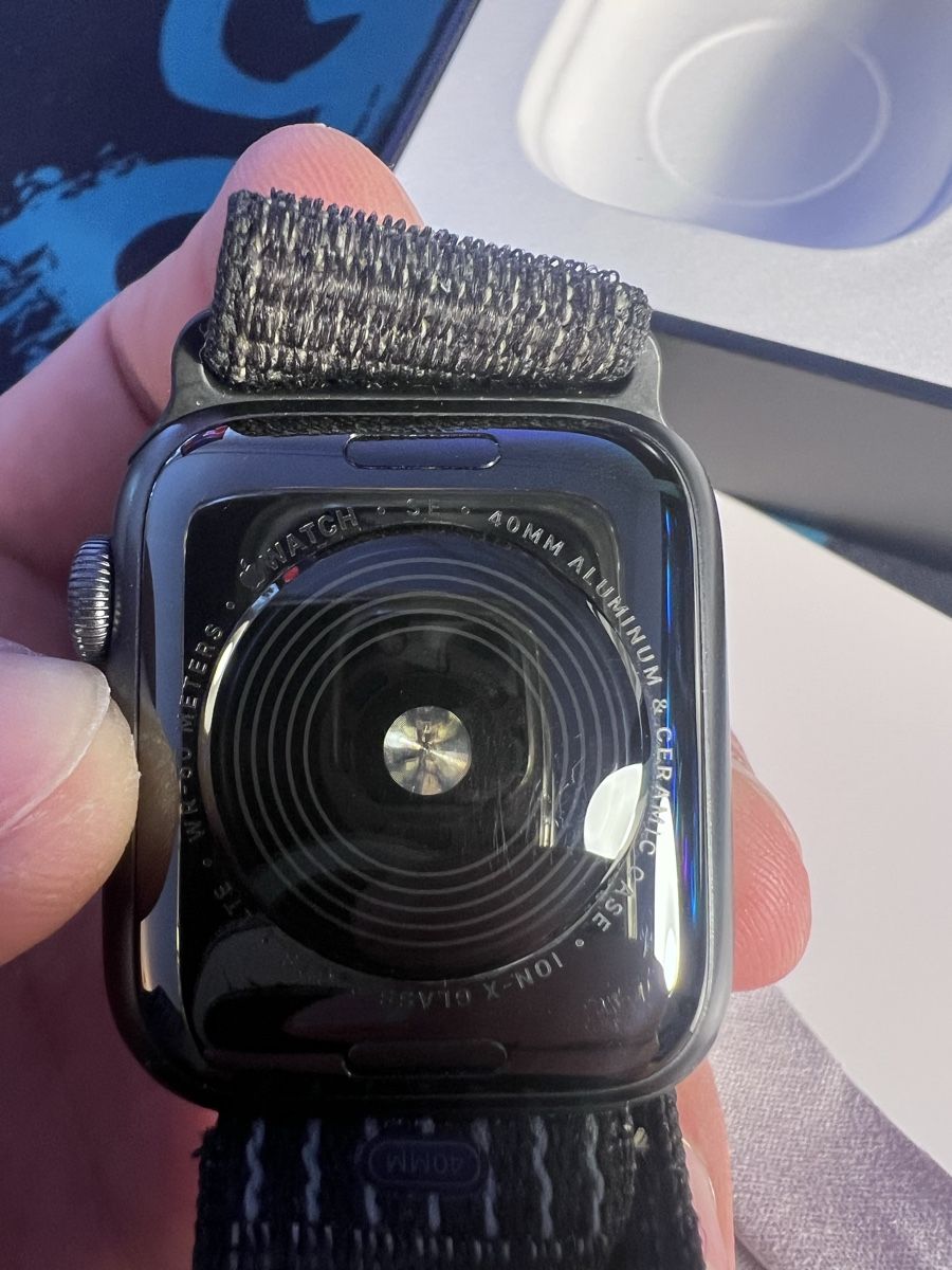 Apple Smartwatch: Apple Watch SE 40mm LTE – Gebraucht aus Wädenswil von dai_2bcv 4