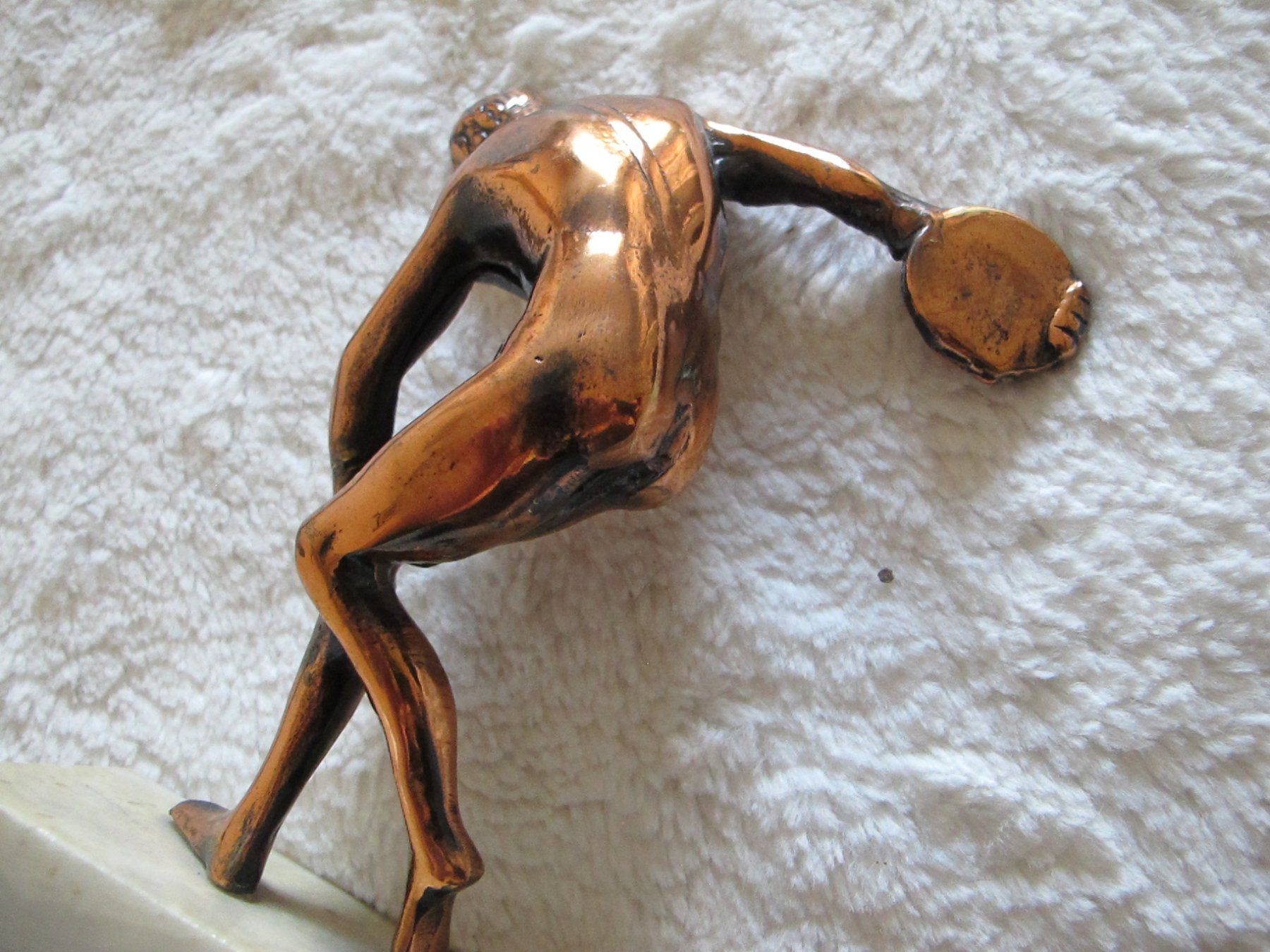 Skulpturen & Statuen: Bronze Skulptur Figur Diskuswerfer Alt ca. 1 Kg Schwer – Gebraucht aus Altnau von LinaAuktion 6