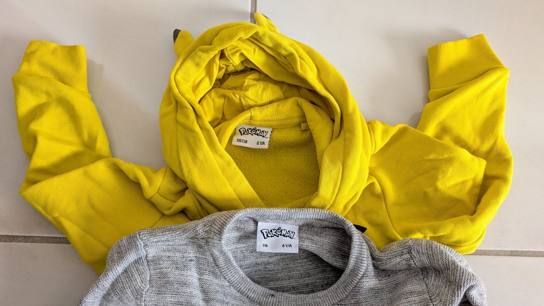 C&A Lotti & Set di vestiti: Pokemon Pullover, Gr. 116 – Usato da Oberwil-Lieli venduto da meipa3000 2
