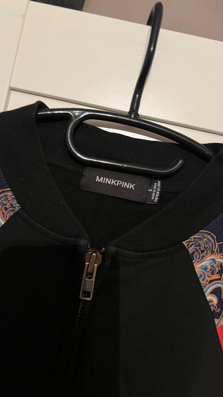 Giacche: • Jäckchen von MinkPink • – Usato da Basel venduto da mendoza13 2