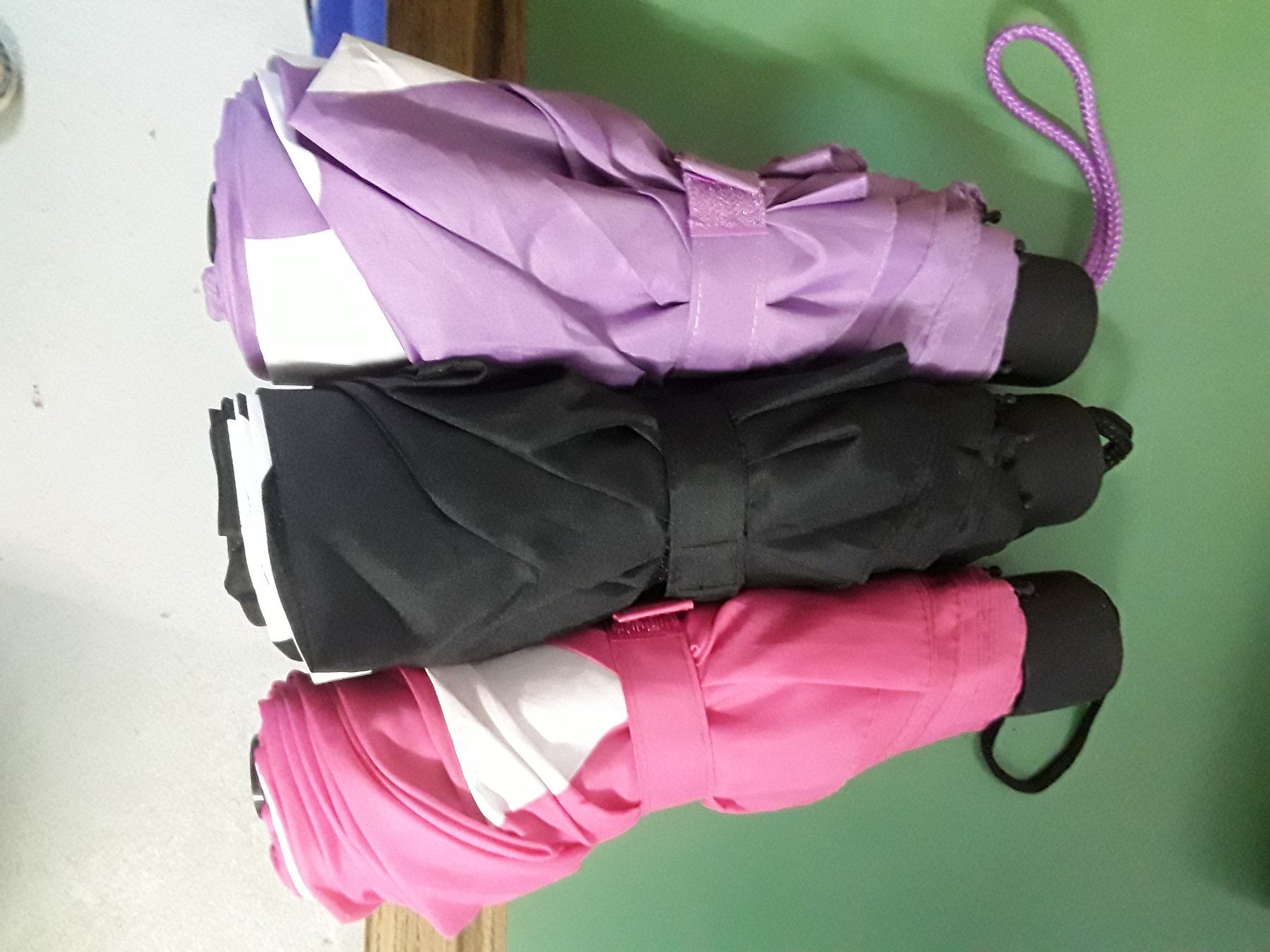 Ombrelli: 3 Knirpse / 650R – Usato da Knutwil venduto da Virginia007