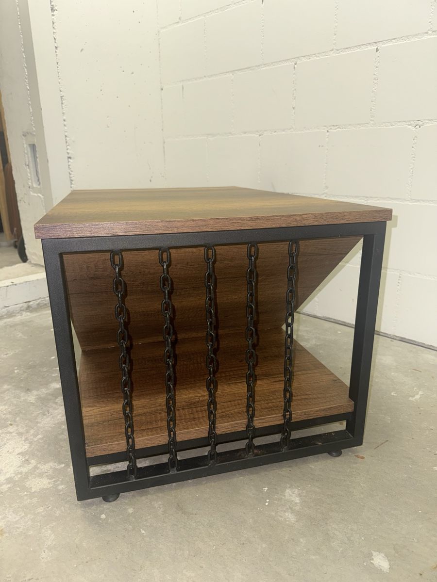 Tables: Coffee Table – D'occasion à Basel par arr_j96w 2