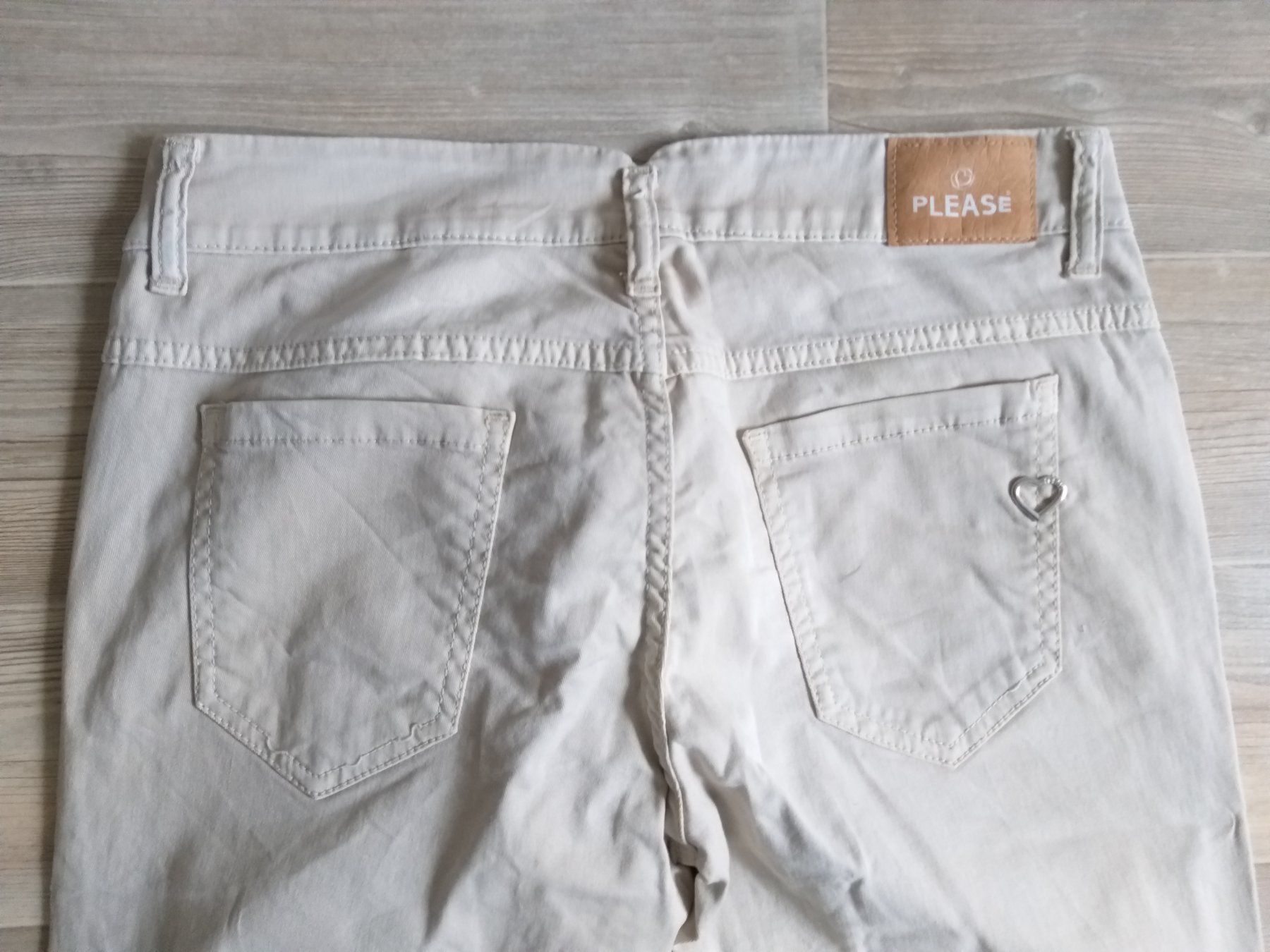 Jeans: PLEASE Jeans P57 taille / Grosse S – Usato da Cossonay-ville venduto da Super-Price-Quality 5