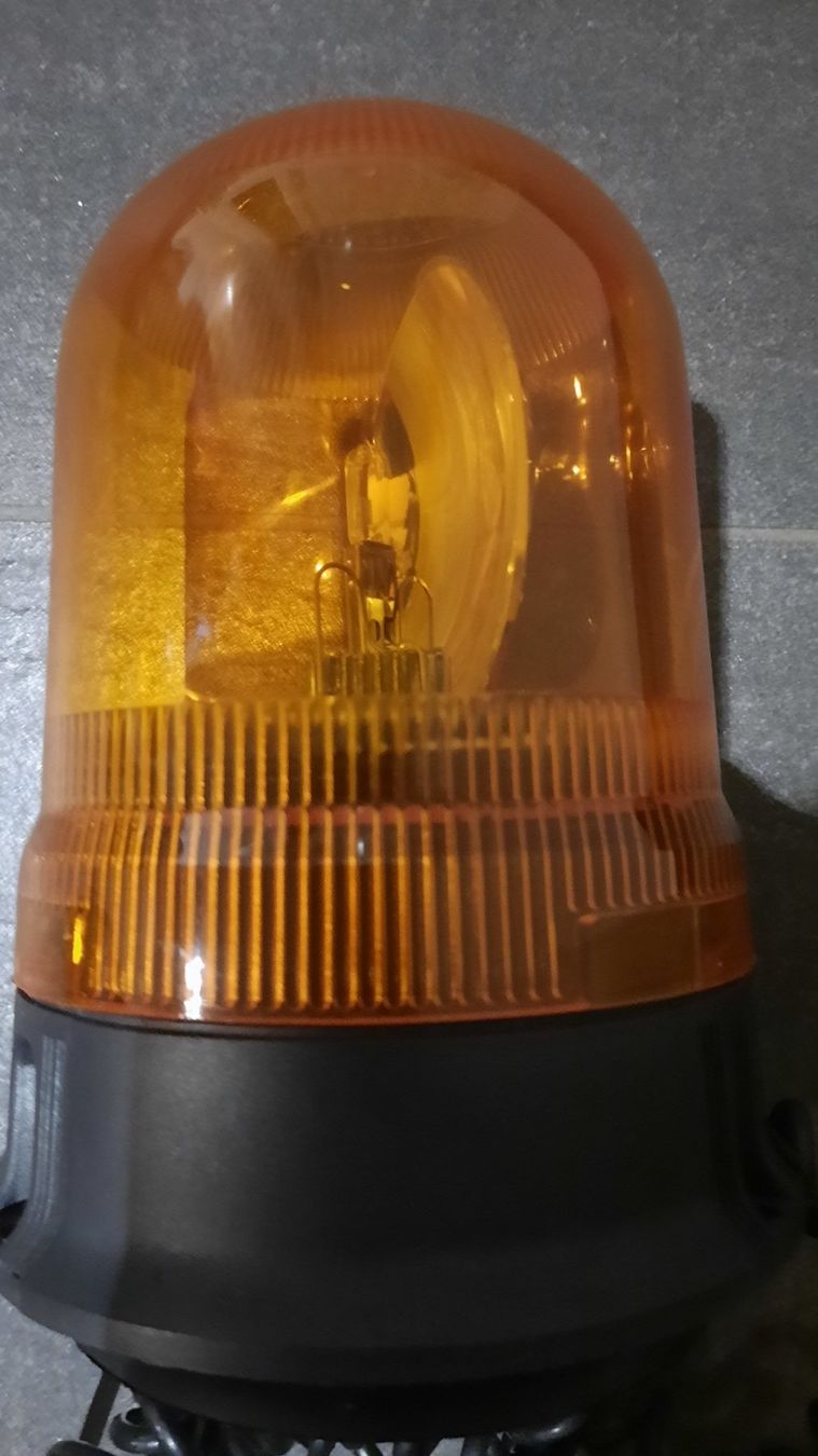 Lampade: Drehlicht Rundumleuchte Astral 12 Volt mit Magnetfuss – Usato da Wattwil venduto da Parase