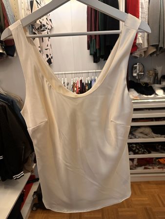 ASOS Elegantes Seidentop in Creme - Gr. 52