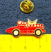 CORVETTE CABRIO ROT CHEVROLET AUTO PIN GLASIERT GOLDIG