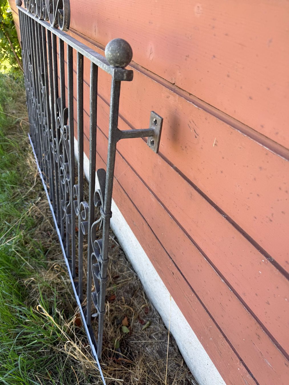 Griglie e Inferriate: Schmiedeisernes Fenstergitter – Usato da Umiken venduto da Krokus06 1