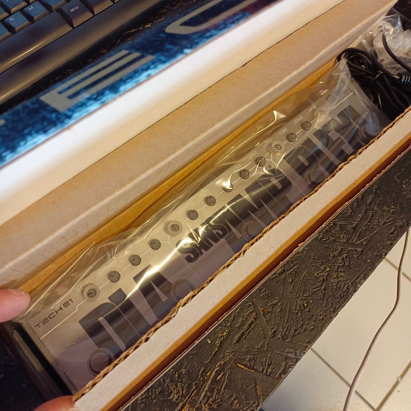 Instruments de musique: Tech21 FlyRig 5 Sansamp – D'occasion à Sion par did_xl7c 1
