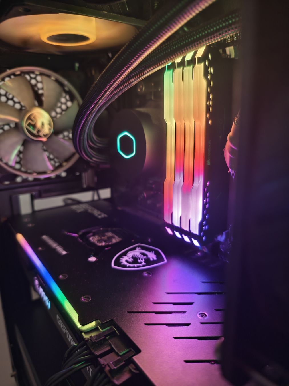 PC: Gaming PC - Liquid Cooled – Nuovo (secondo la descrizione) da Couvet venduto da Milo_wow 3