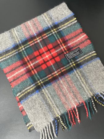 Echarpe Burberry authentique gris à motif