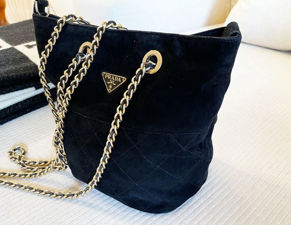 Prada Handtasche mit Kette, 1990 Kaufen auf Ricardo