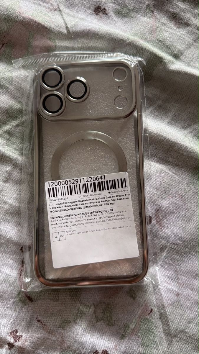 Apple Cover & Protezioni schermo: Handyhülle Iphone17 Pro Max – Nuovo e nell'imballaggio originale da Allschwil venduto da Funlady91 1