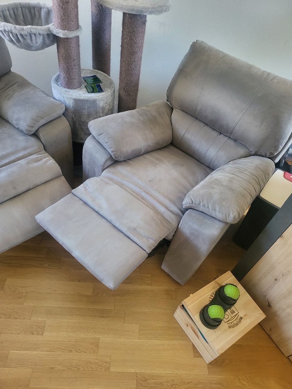 Conforama Divani: 3 PLUS 1 SOFA set with foot rests – Usato da Zürich venduto da mauritsve 1