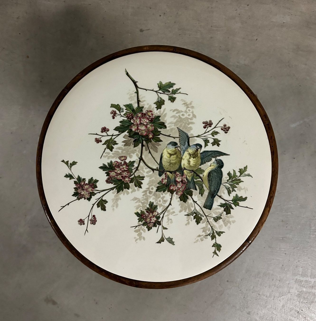 Tables: nostalgischer tisch . mit dekorativer keramikplatte – D'occasion à Allschwil par rotocker