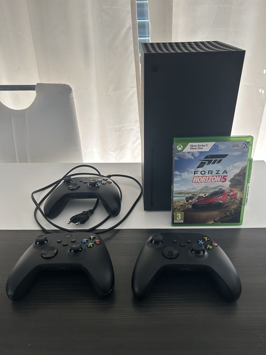 Microsoft Consoles: Xbox Series X 1tb + 3 Controllers + Forza Horizon 5  – D'occasion à Courroux par Hermes282