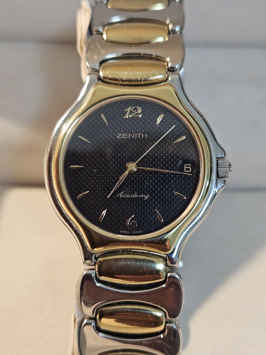 Orologi: Zeniht Academq – Usato da Adlikon b.Regensdorf venduto da kuka02