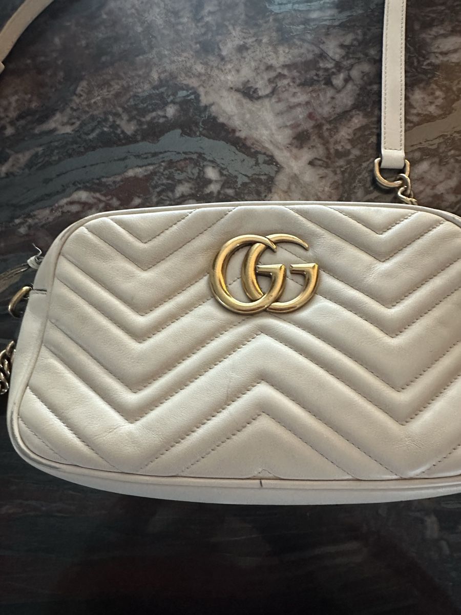 Gucci Borse da donna: Gucci Marmont Small Weiss – Usato da Emmenbrücke venduto da audi1998 4