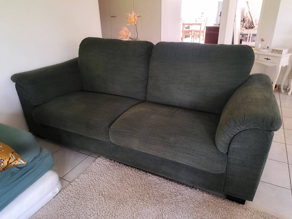 Divani: 2 er Sofa Grün – Usato da Rupperswil venduto da White-Dove