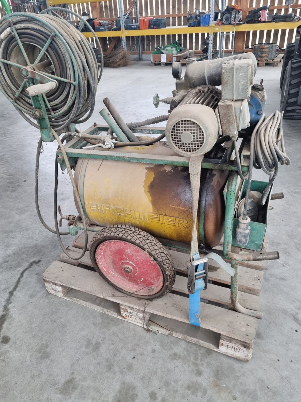 Birchmeier Tutte le macchine: Elektrospritze Birchmeier – Usato da Aarwangen venduto da dan_q8sj 3