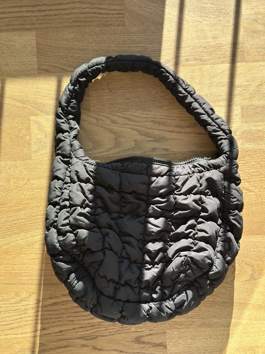 Cos Borse da donna: Tasche COS gesteppt schwarz, NEU – Nuovo (secondo la descrizione) da Basel venduto da SFatma2026 1